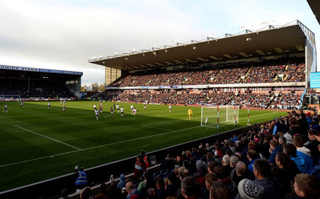 他能在场上 他能在场上